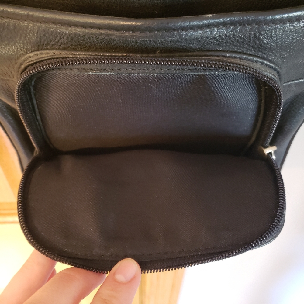 Fossil Crossbody Bag - Picture 4 of 14